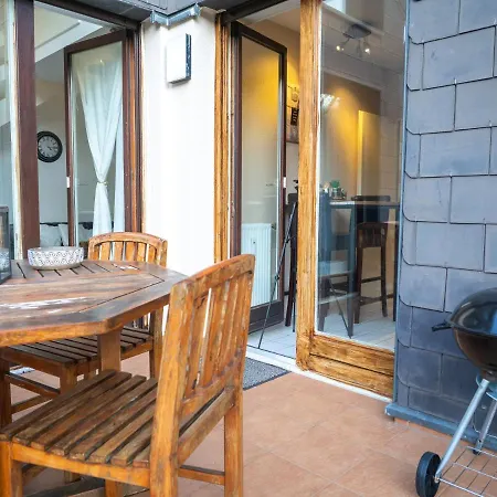 아파트 The Duplex